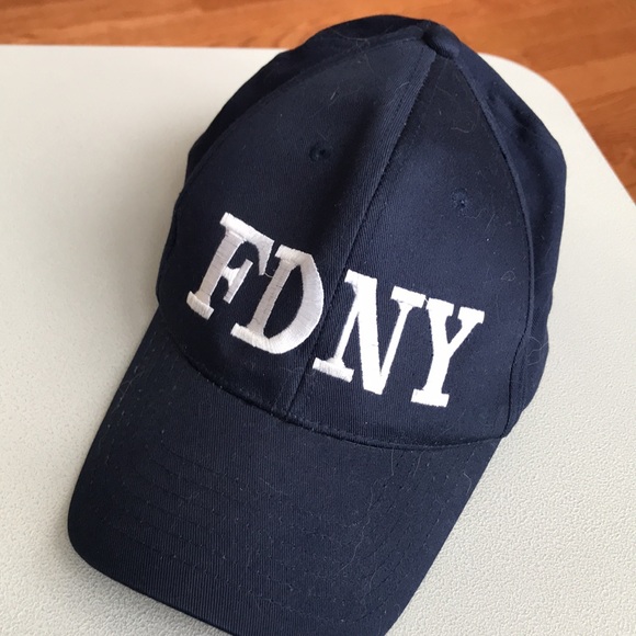 FDNY NEW YORK FIRE DEPARTMENT SOUVENIR 🔥 - Picture 2 of 4